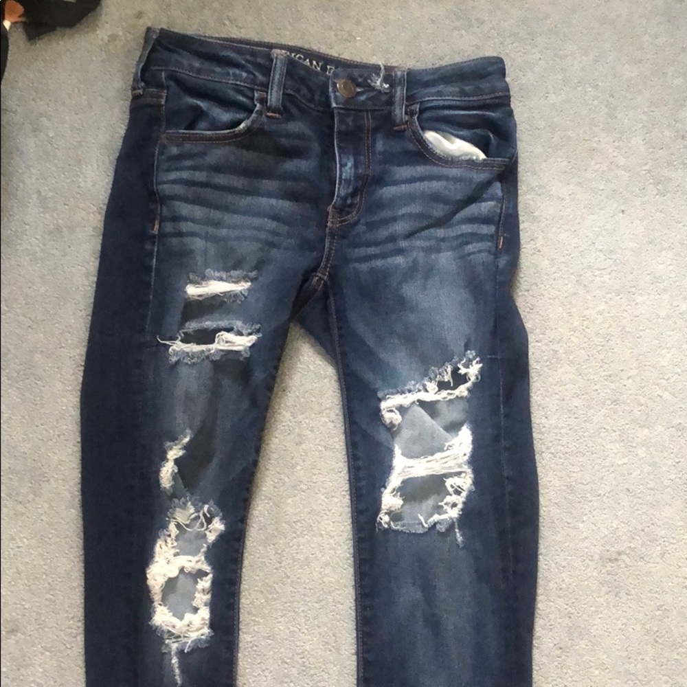 American eagle ripped jeans